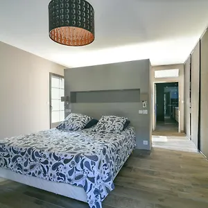 https://villa-dupont-davignon.fr-provencehotel.com
